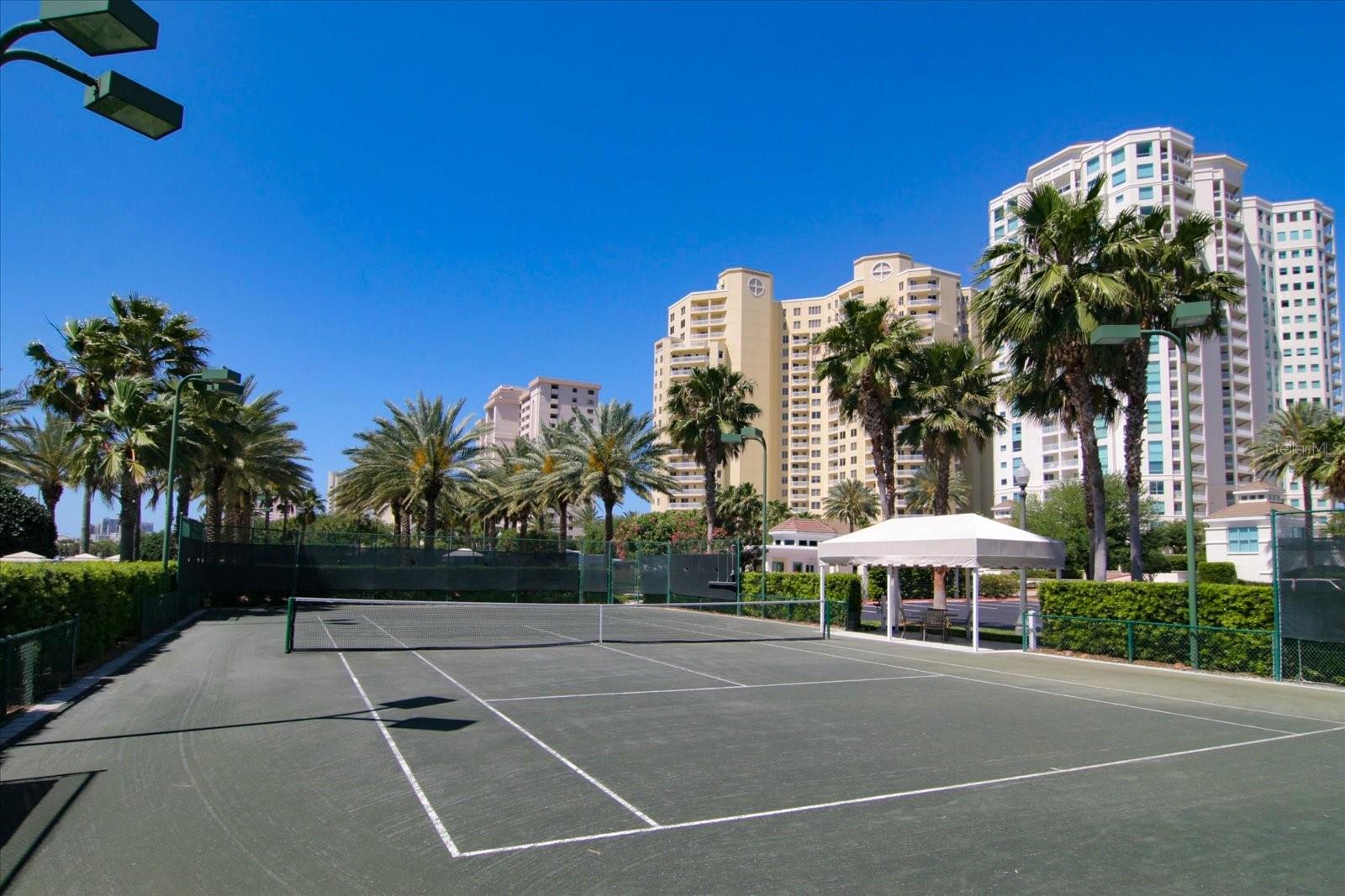 GRANDE ON SAND KEY - Residential