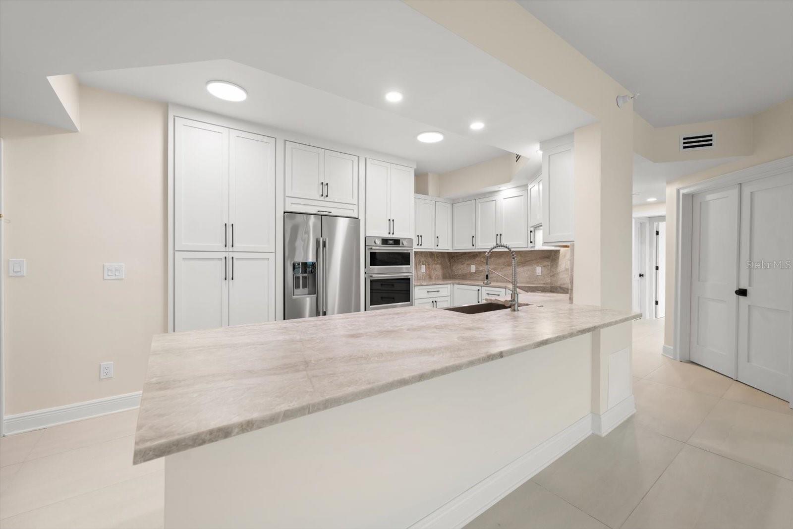 GRANDE ON SAND KEY - Residential