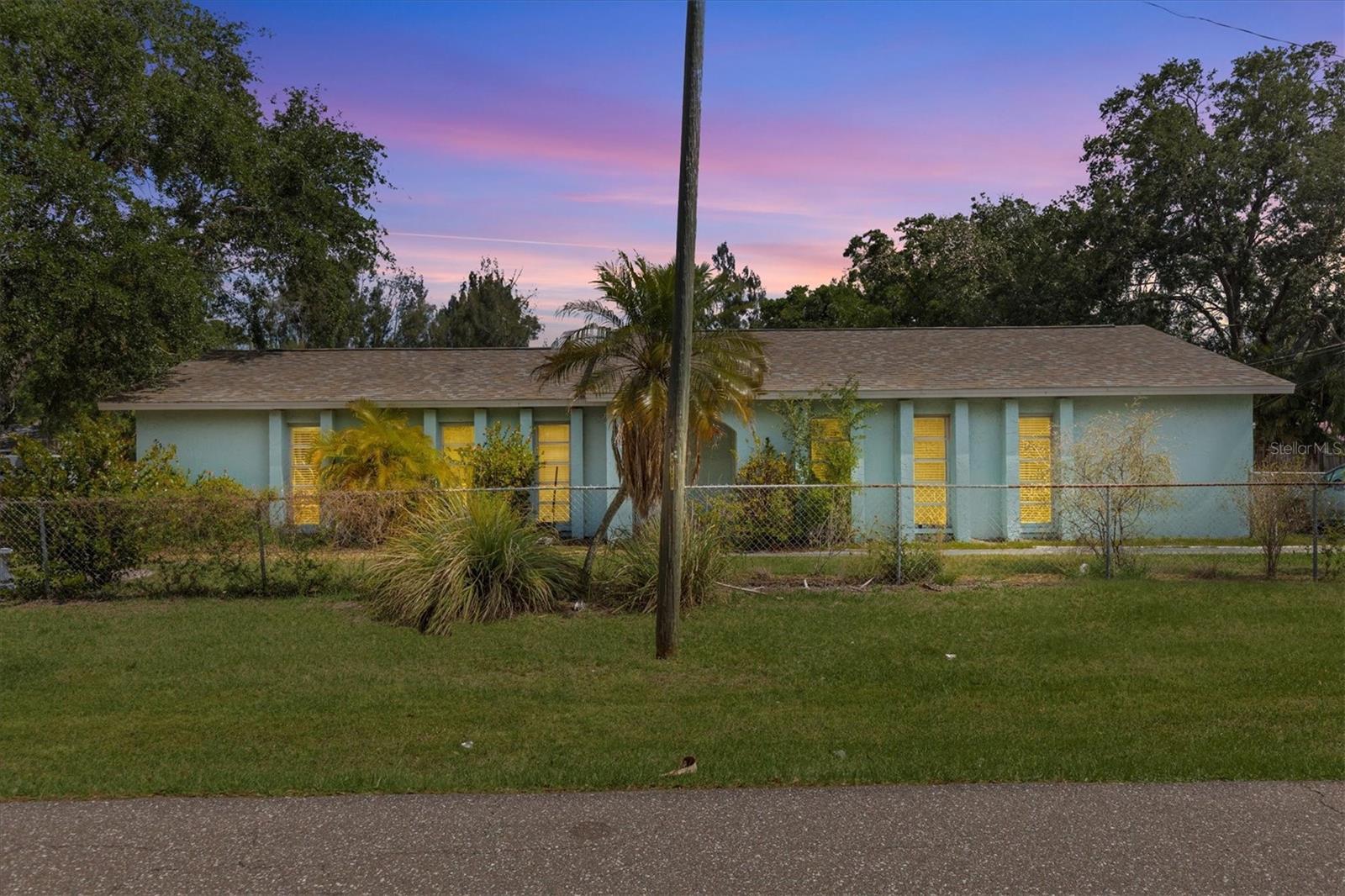 Exceptional opportunity to own a well-maintained, income-producing duplex in a prime rental market. Features include a 2019 roof and AC, along with a new electrical panel (2021). Separate electric meters—tenants pay their own utilities—keeping landlord involvement minimal.
Currently generating $2,900/month ($34,800/year) in rental income, with value-add potential by increasing below-market, month-to-month rents.
No flood insurance required. Priced at approximately $195K a door with a solid 6.9% cap rate as-is. Ideal for investors seeking low maintenance and steady cash flow.
Don’t miss this must-see investment!