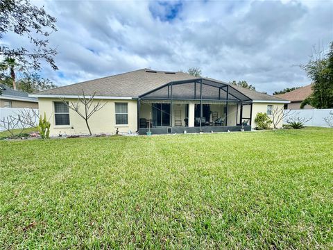 A home in AUBURNDALE