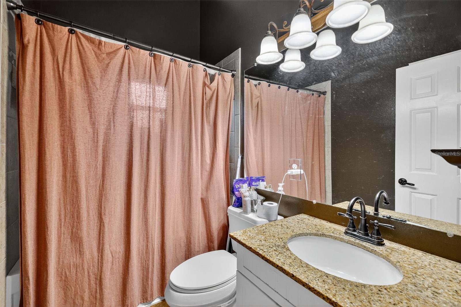 EAST UMATILLA - Residential