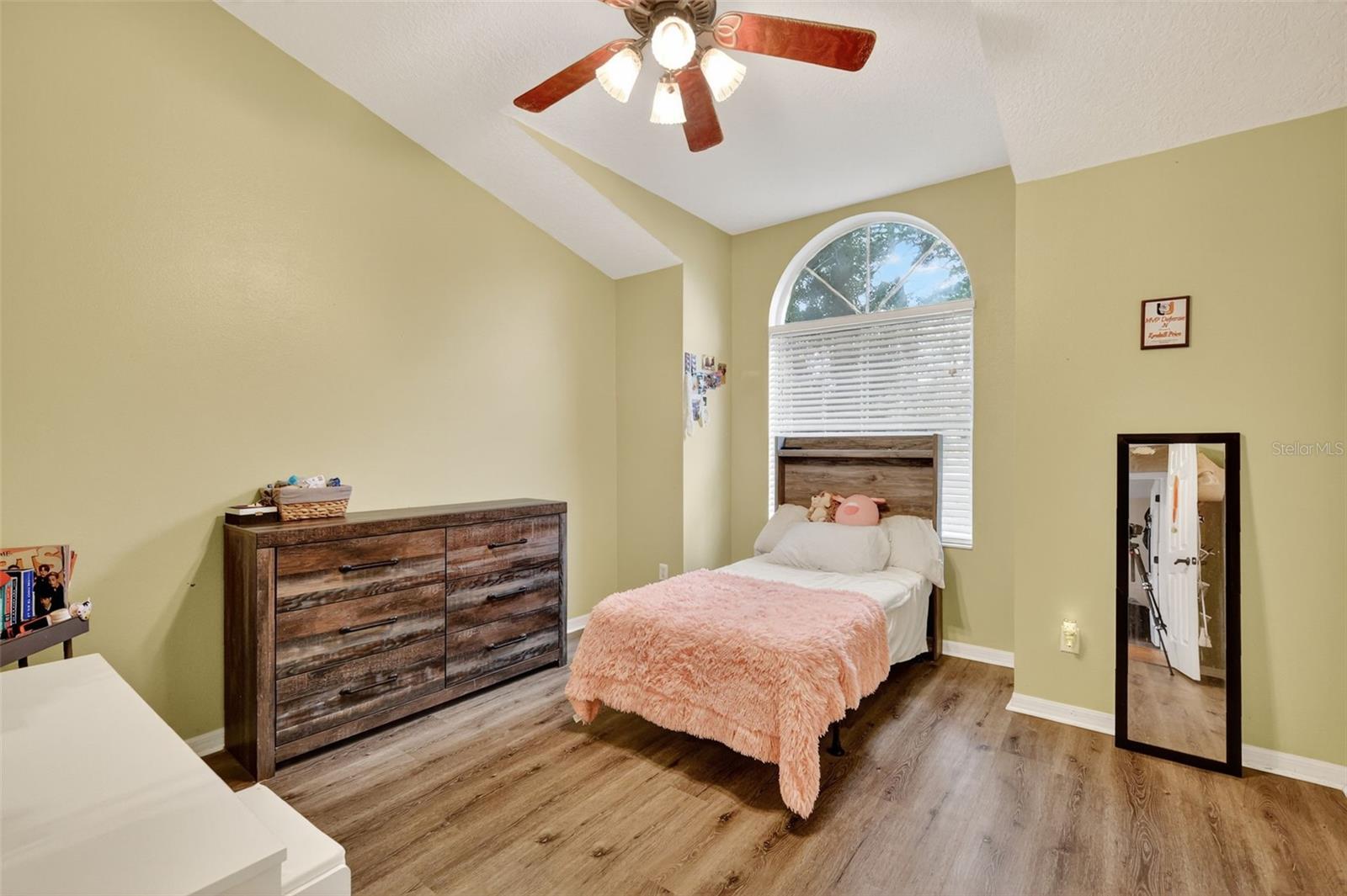 EAST UMATILLA - Residential