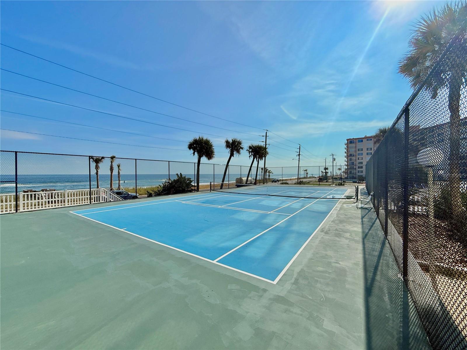 NAUTILUS CONDO - Residential