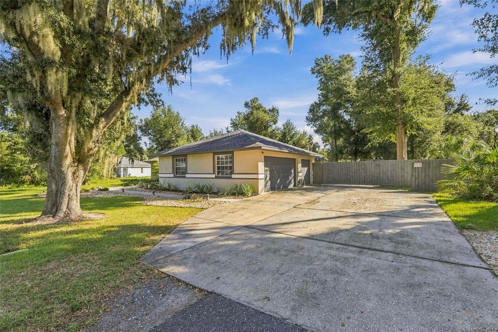8416 SOUTHWOOD OAKS STREET, LITHIA, FL, 33547 3 8416 SOUTHWOOD OAKS STREET