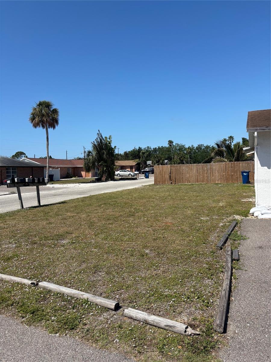 ACREAGE & UNREC - Residential Income