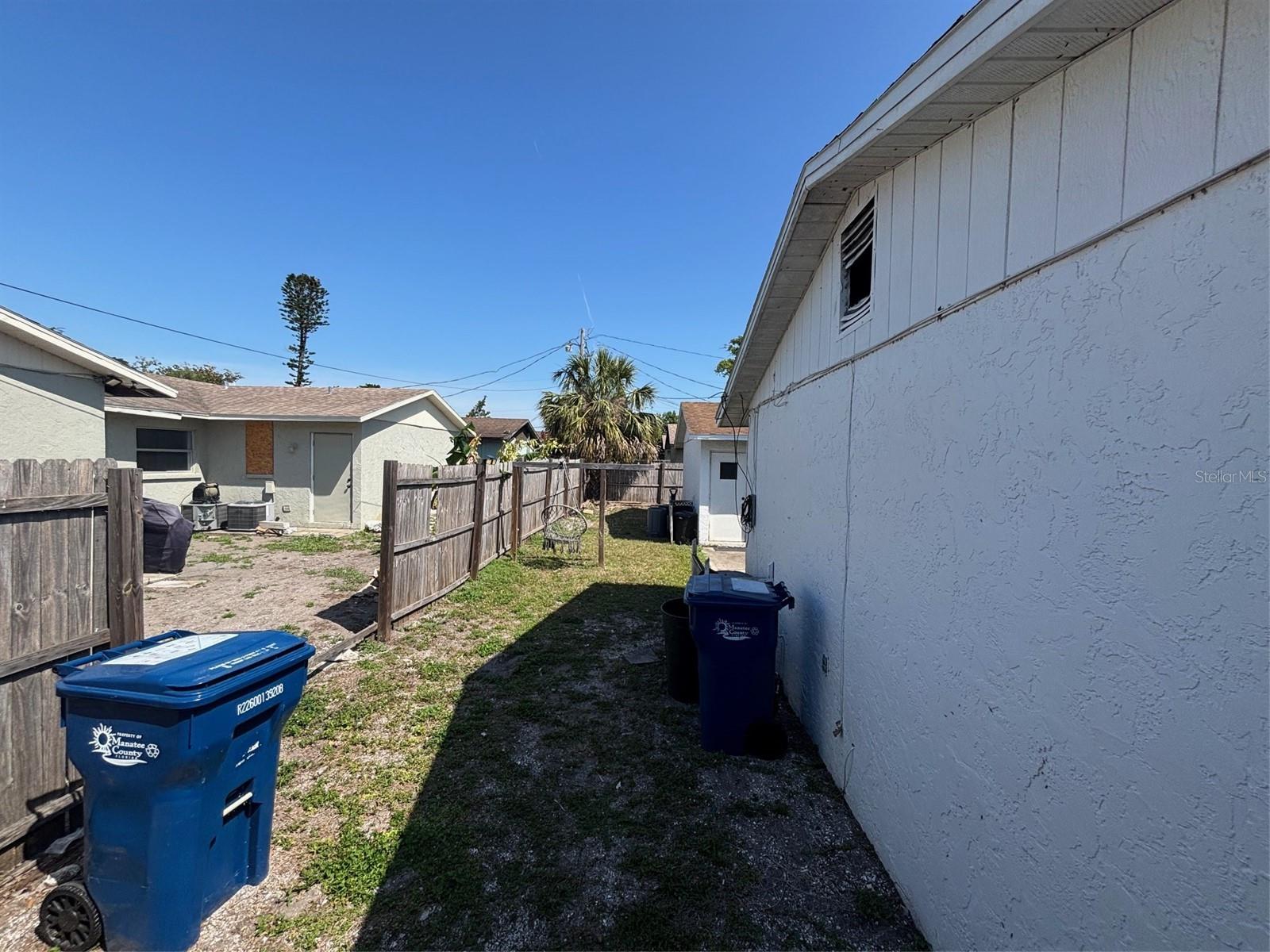 ACREAGE & UNREC - Residential Income