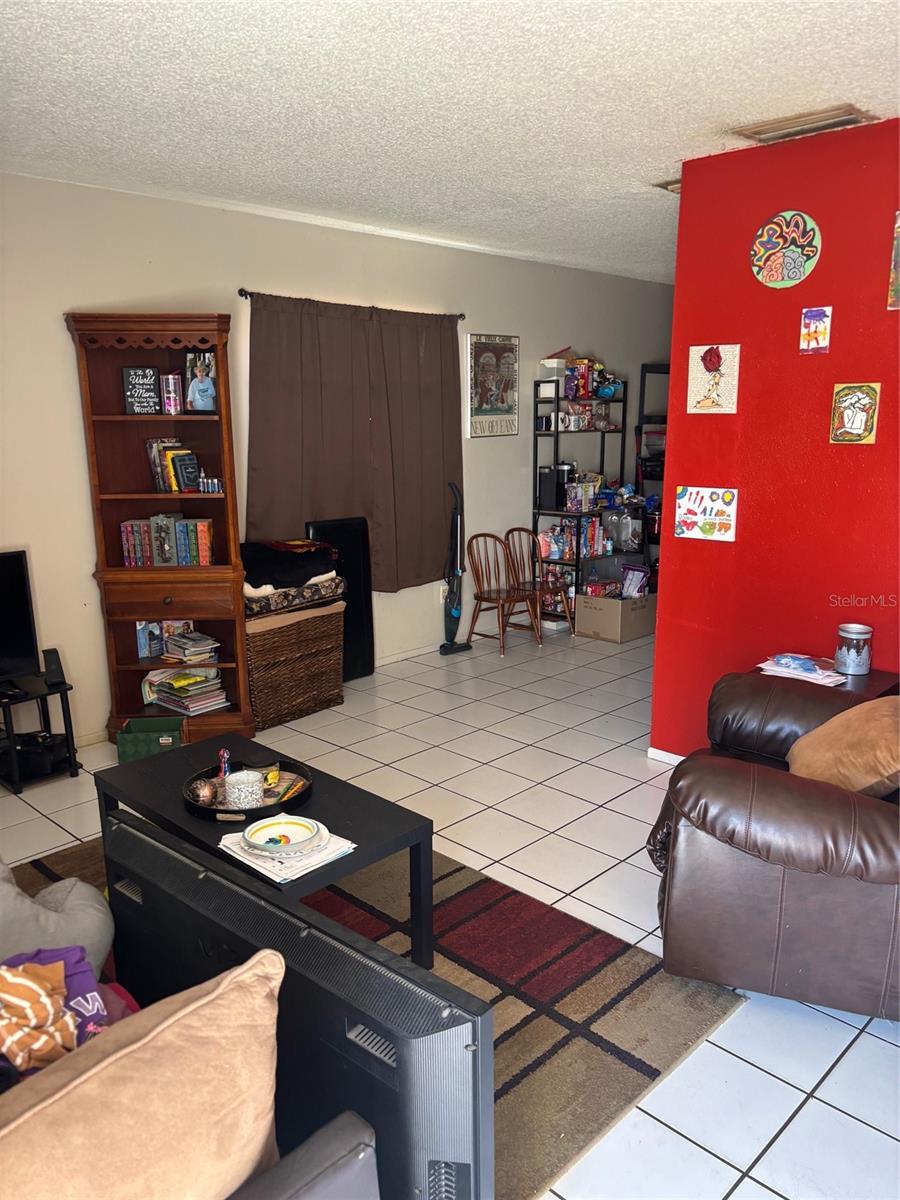 ACREAGE & UNREC - Residential Income