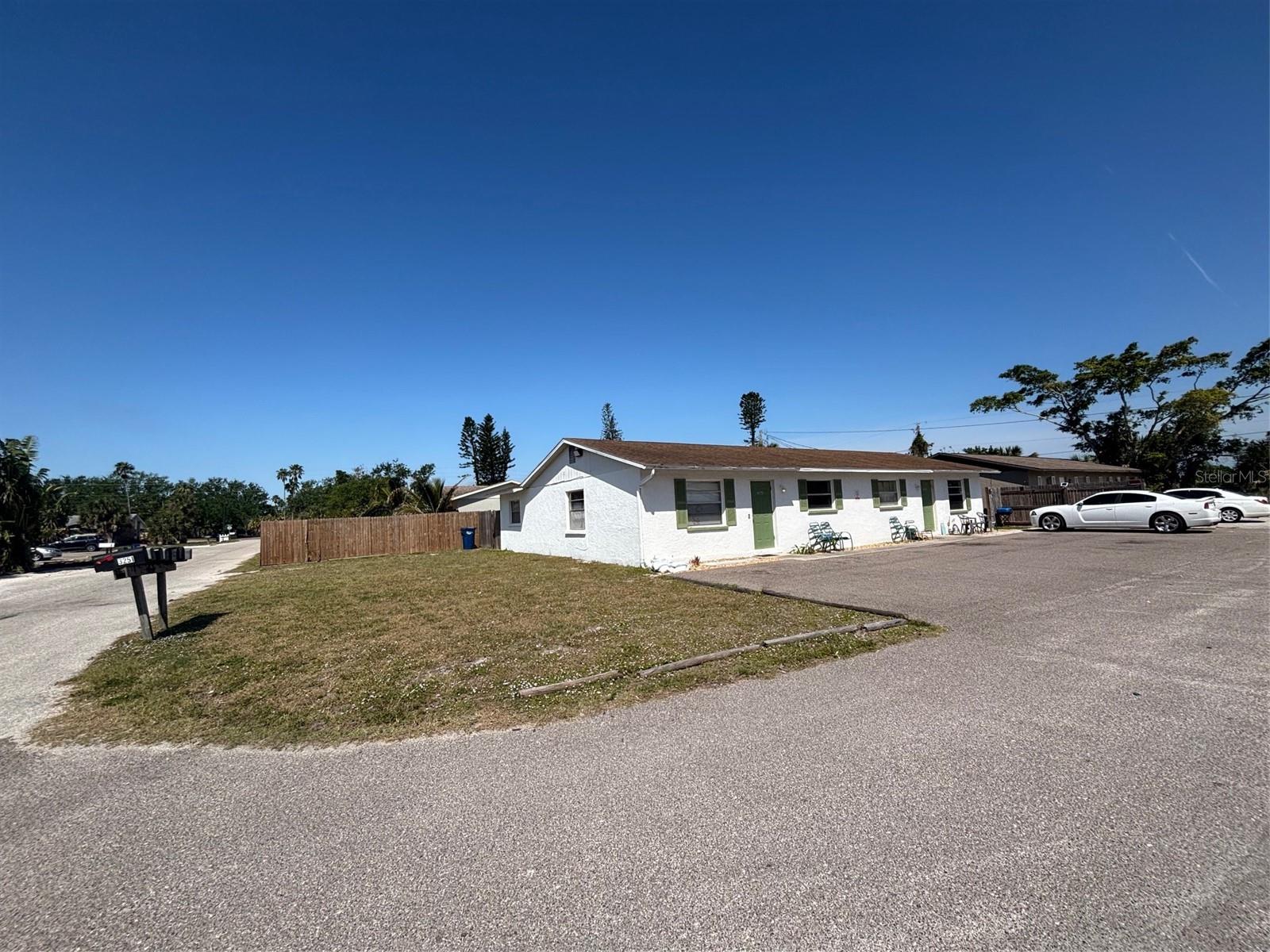 ACREAGE & UNREC - Residential Income