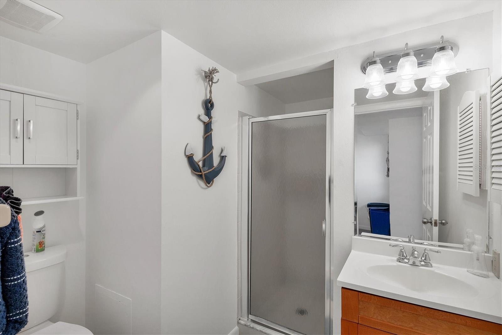 ASHTON LAKES 01 & 02 - Residential Lease