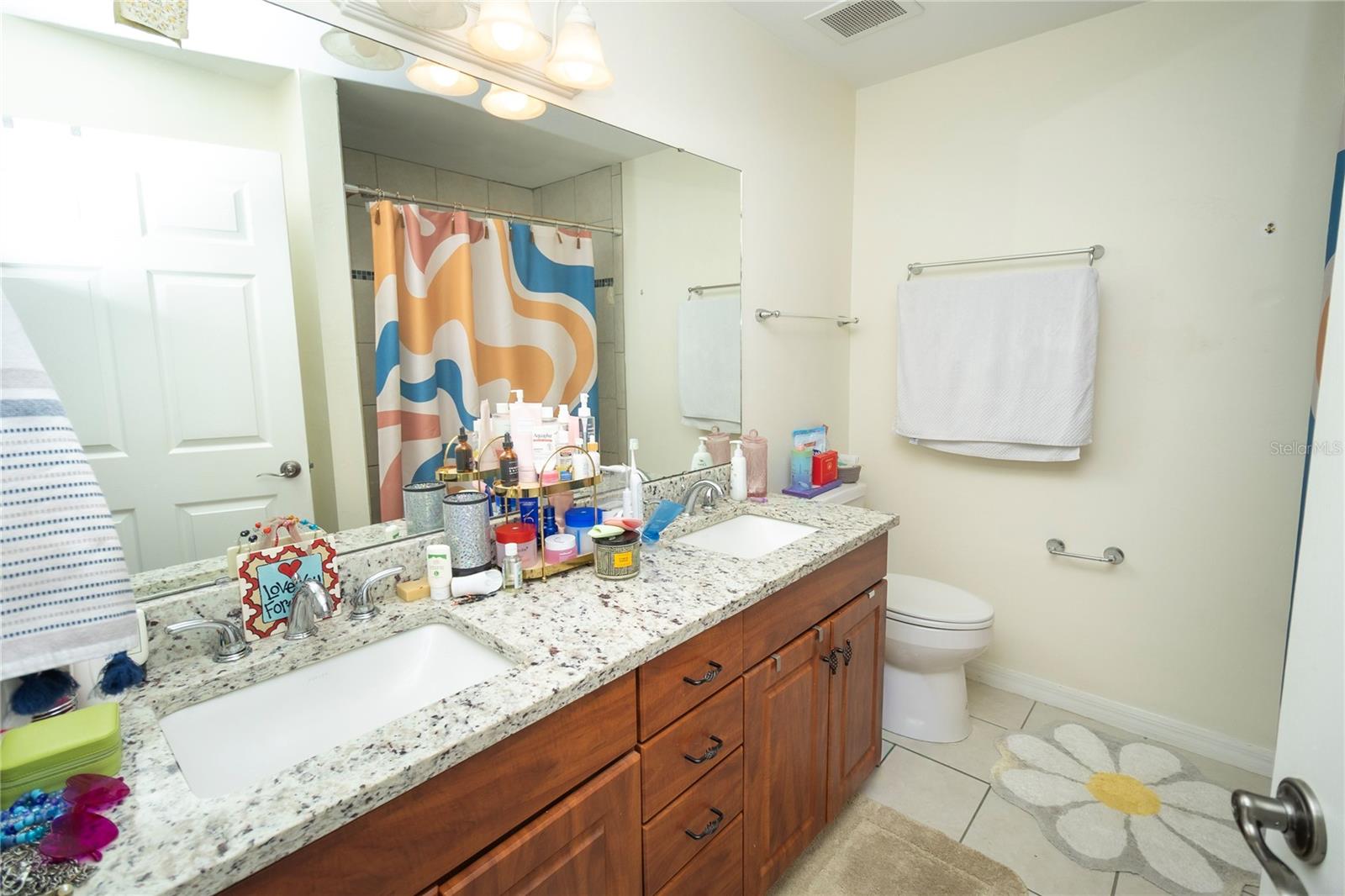 ALLENS PARK CONDO - Residential