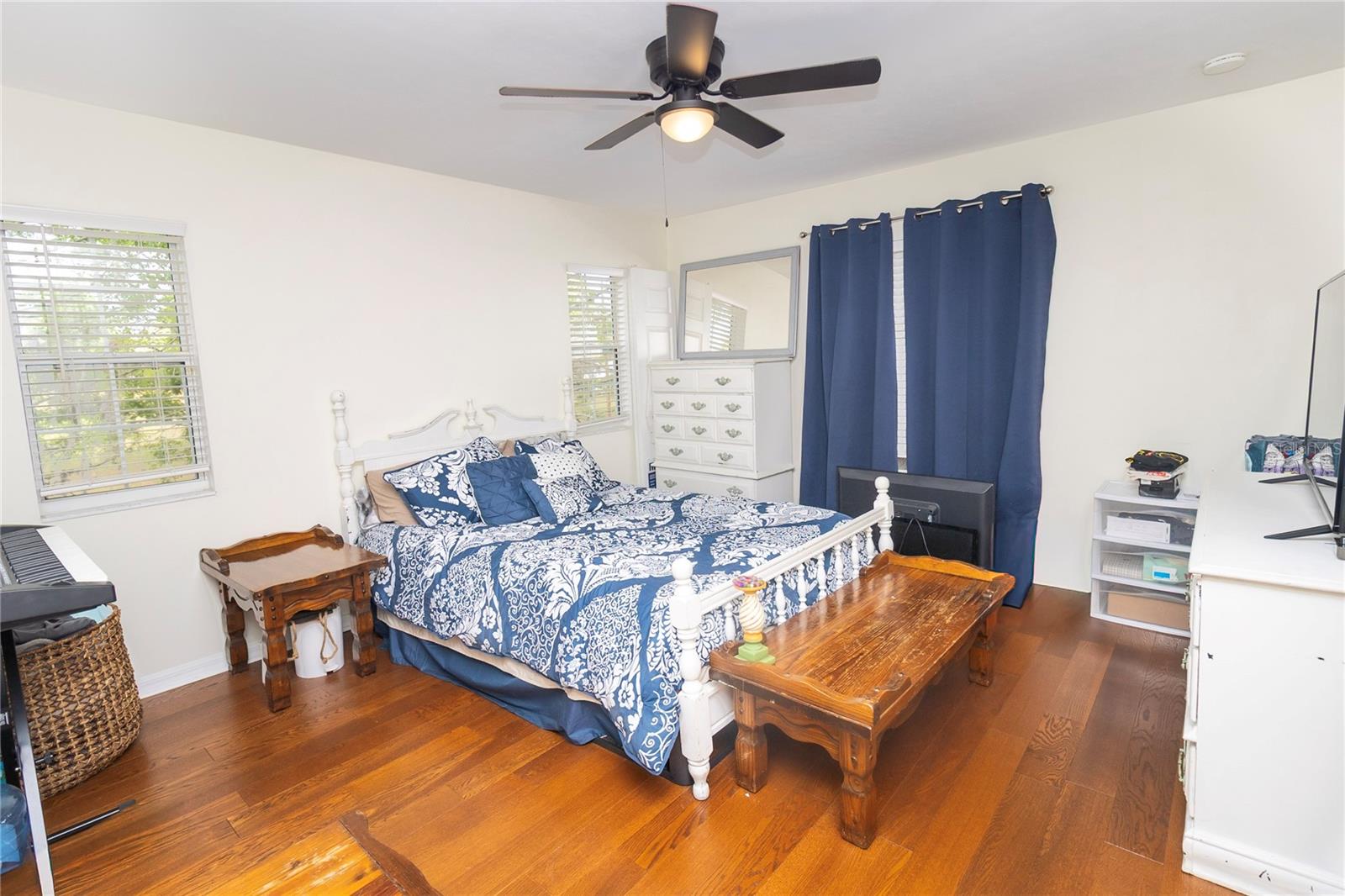 ALLENS PARK CONDO - Residential