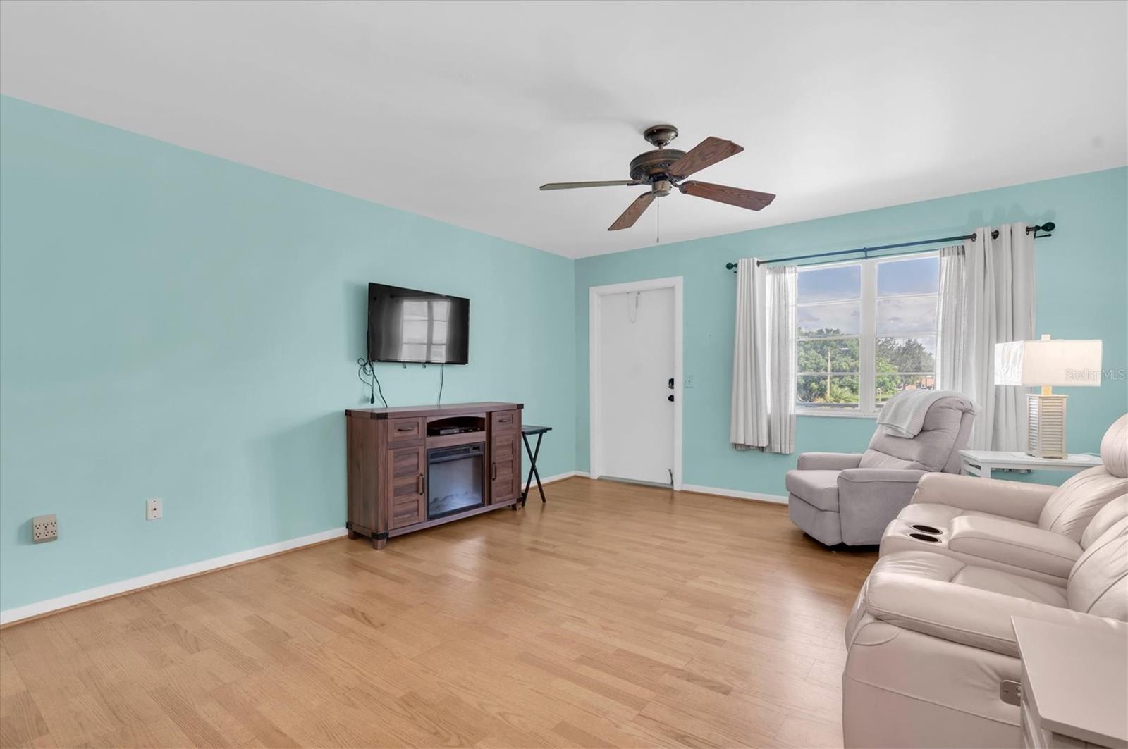 1900 59TH AVENUE N 212