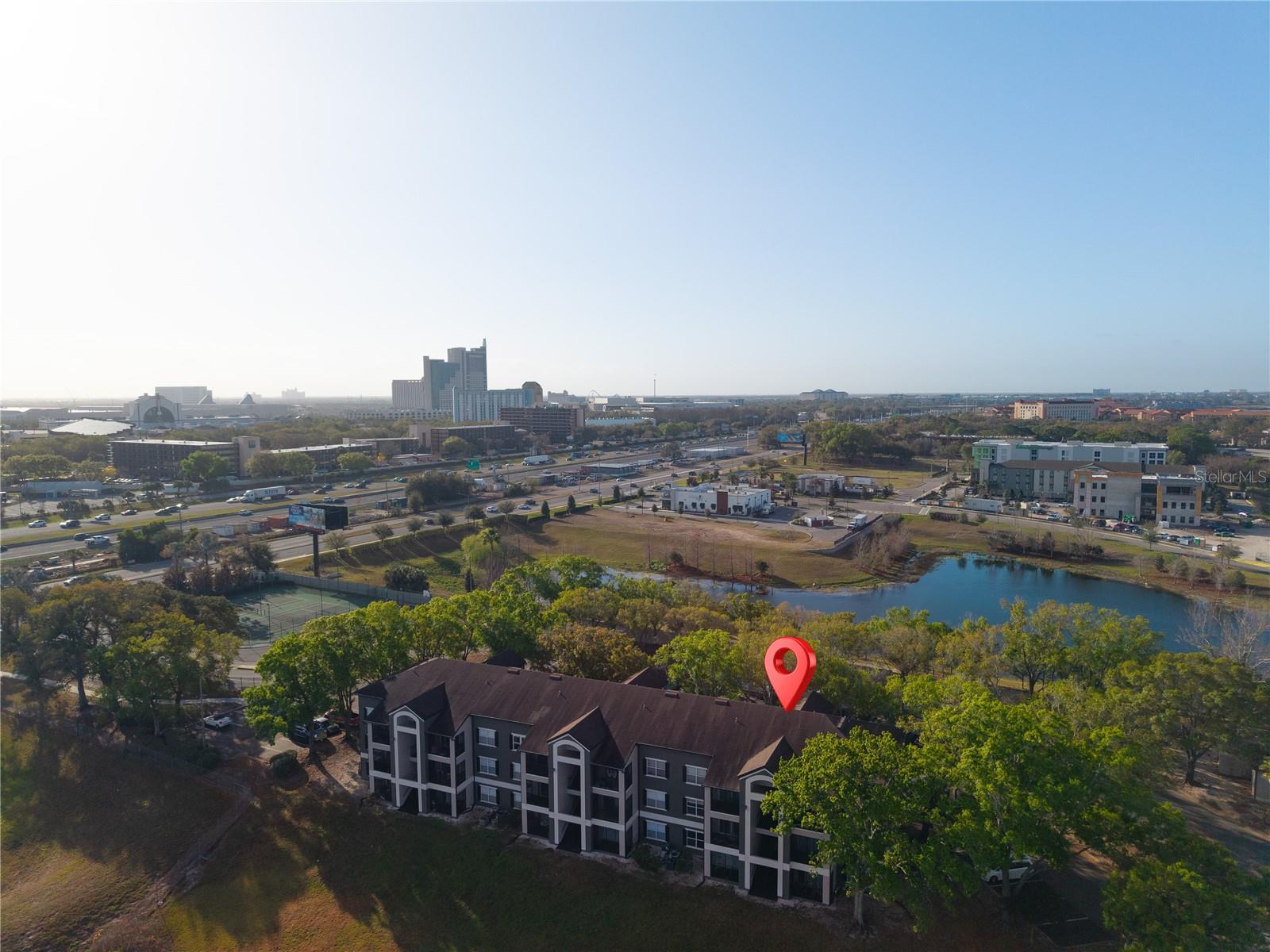 SANDLAKE PRIVATE RESIDENCES CONDO - Residential