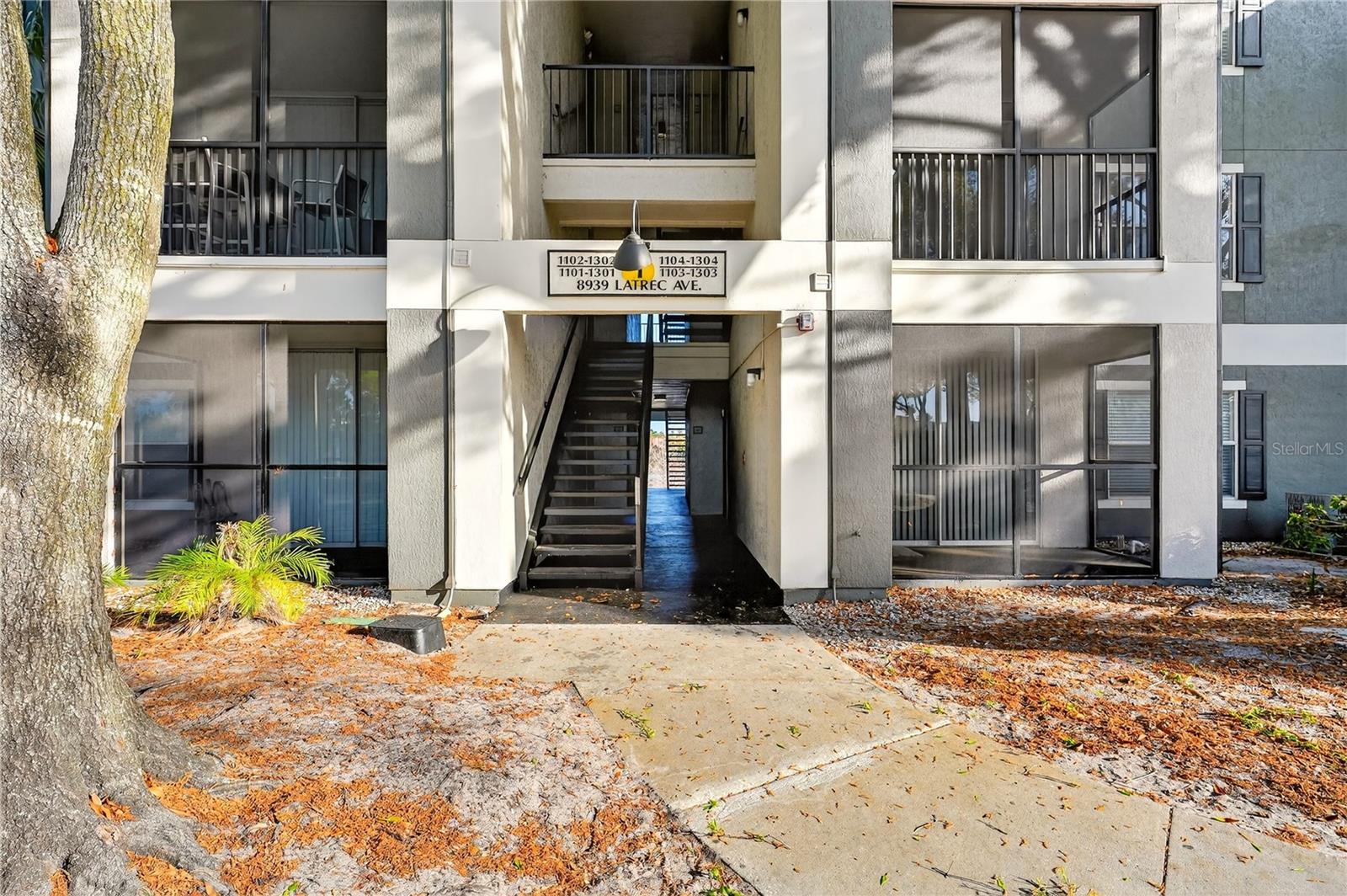 SANDLAKE PRIVATE RESIDENCES CONDO - Residential