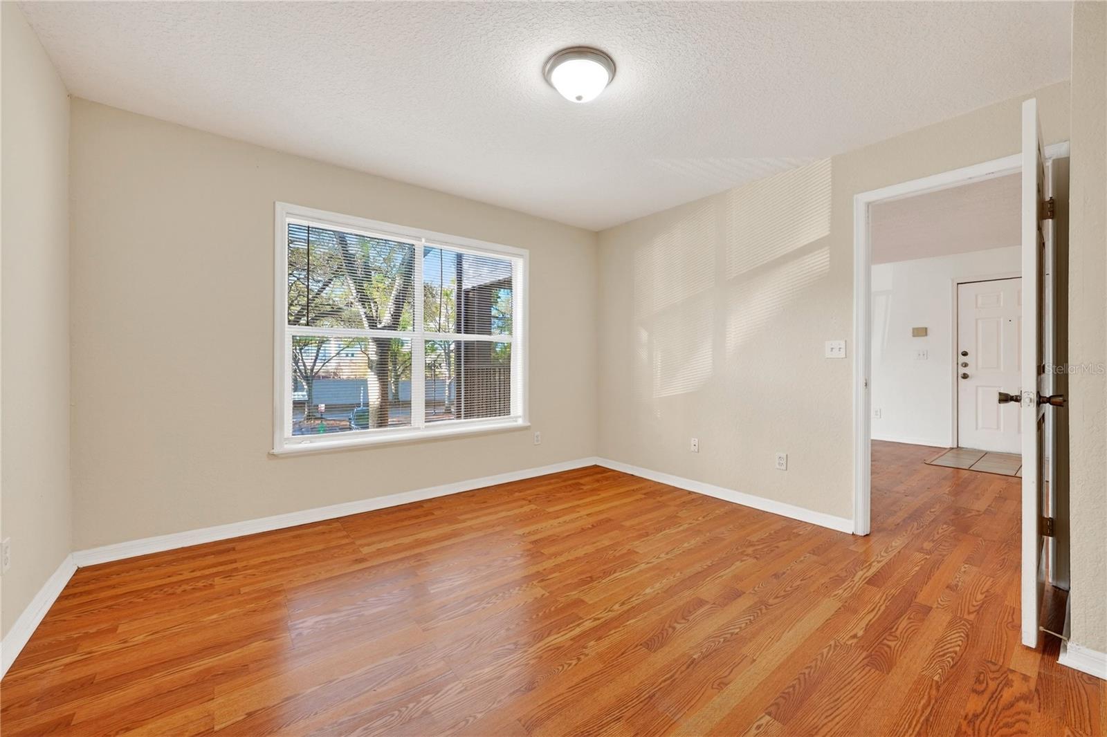 SANDLAKE PRIVATE RESIDENCES CONDO - Residential