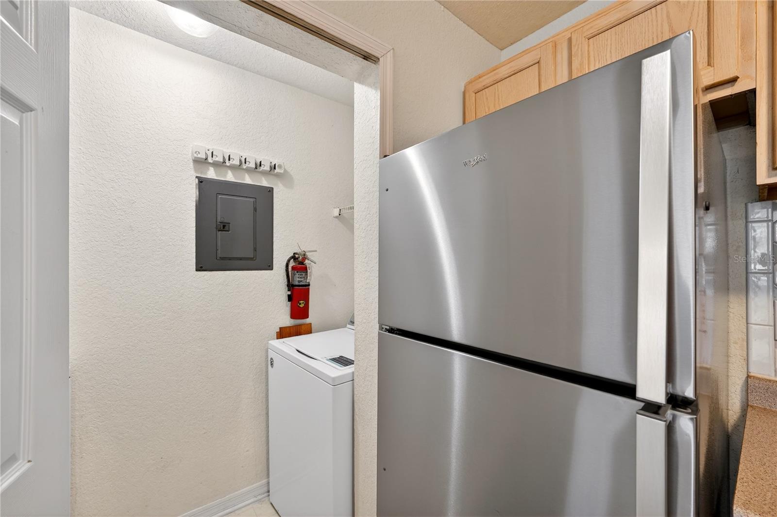 SANDLAKE PRIVATE RESIDENCES CONDO - Residential