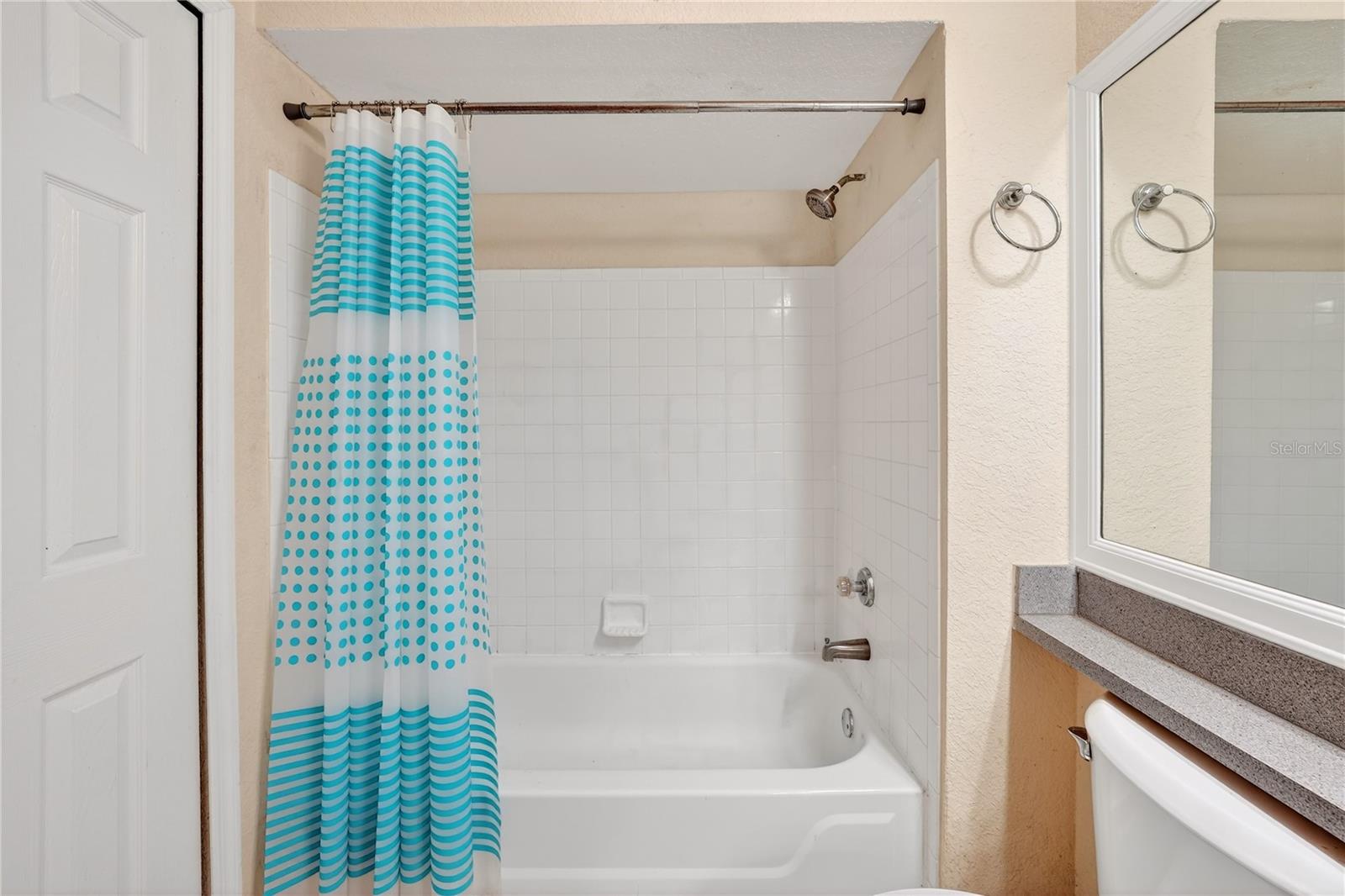 SANDLAKE PRIVATE RESIDENCES CONDO - Residential