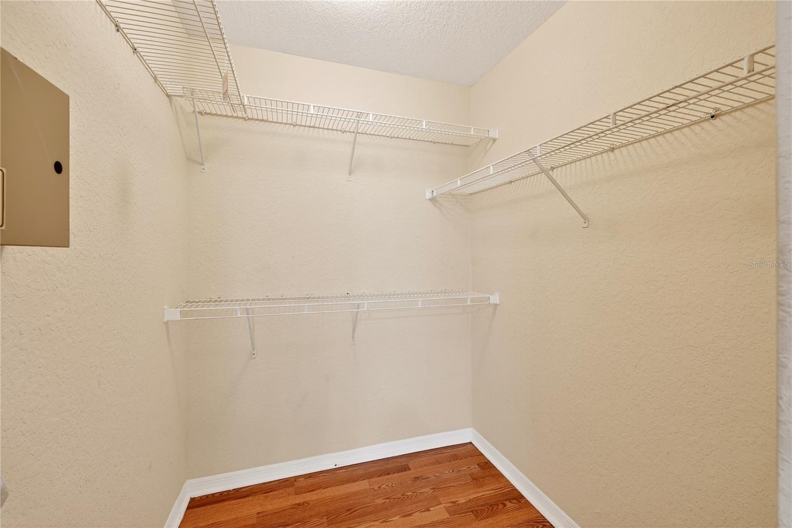 SANDLAKE PRIVATE RESIDENCES CONDO - Residential