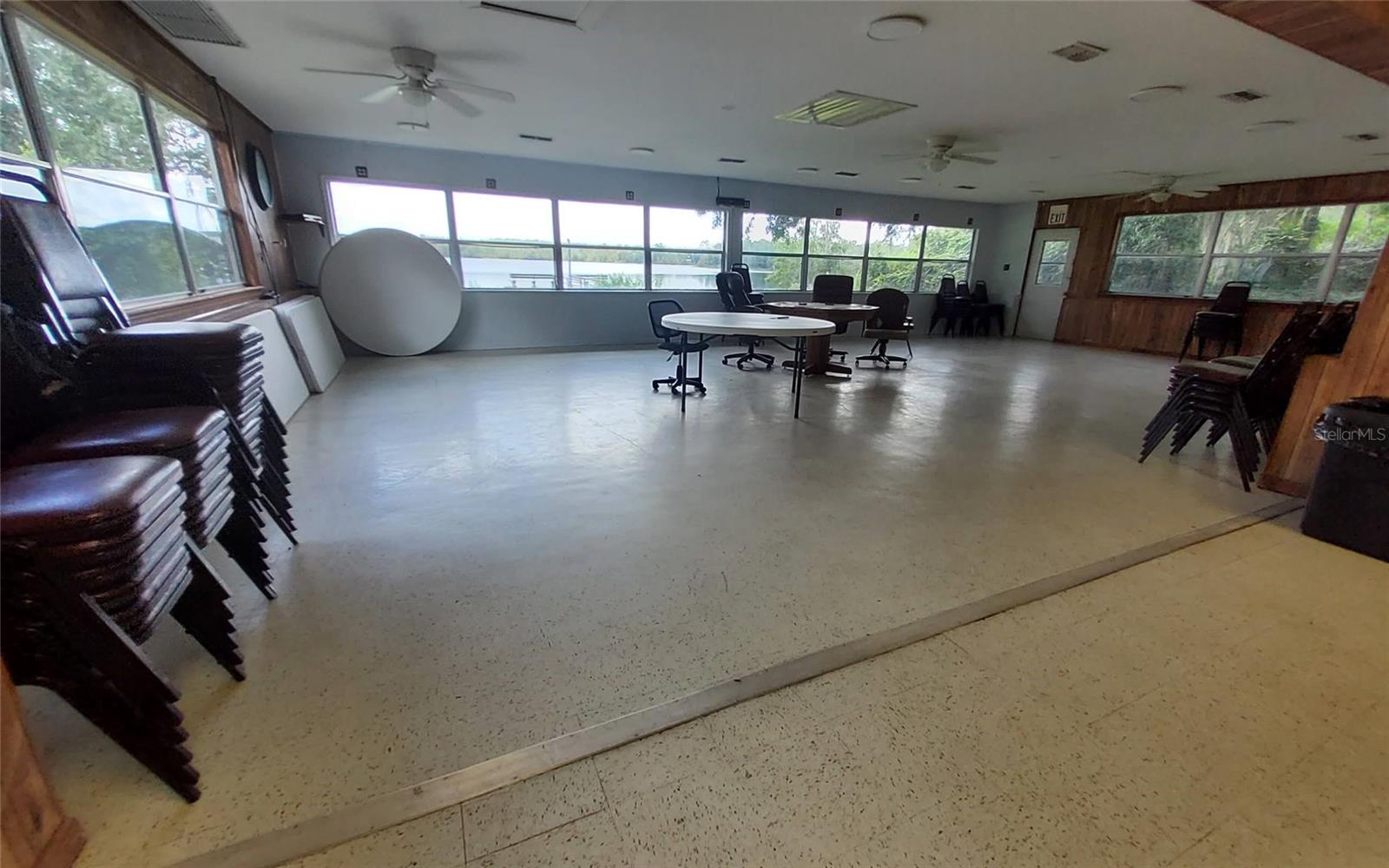 LAKE & FOREST CLUB - Land