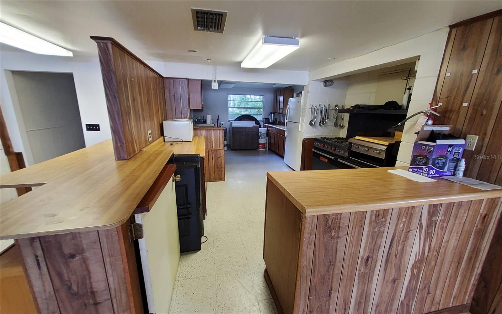 LAKE & FOREST CLUB - Land