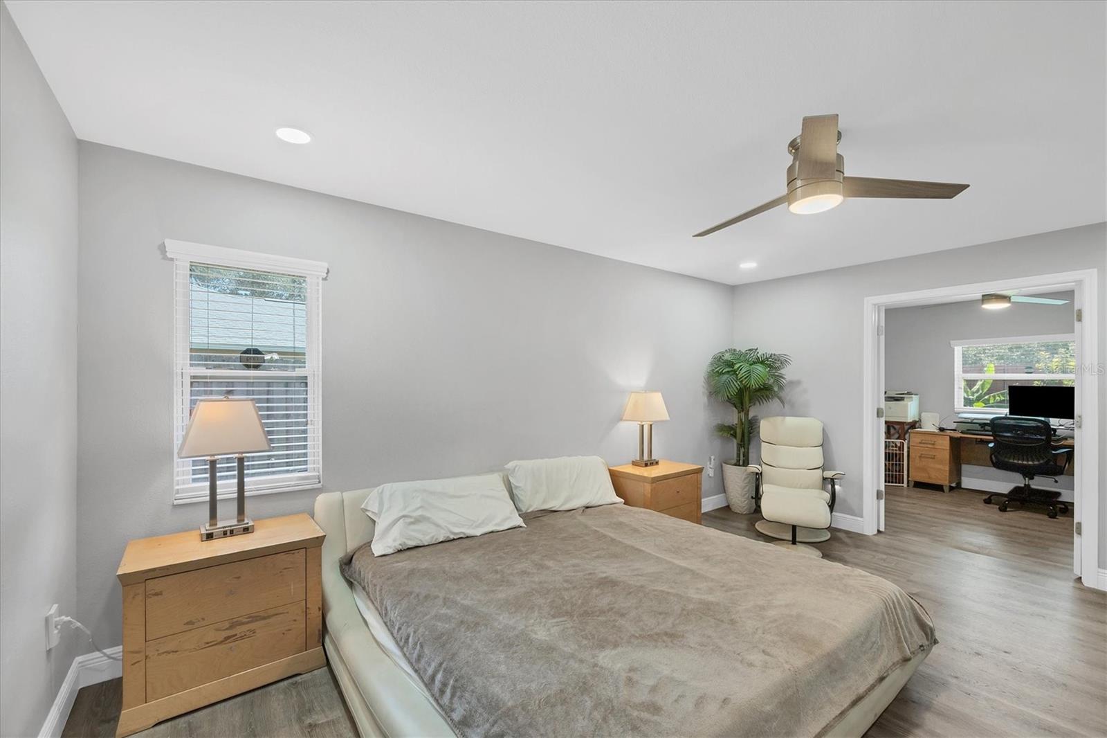 618 EASTPOINTE COURT