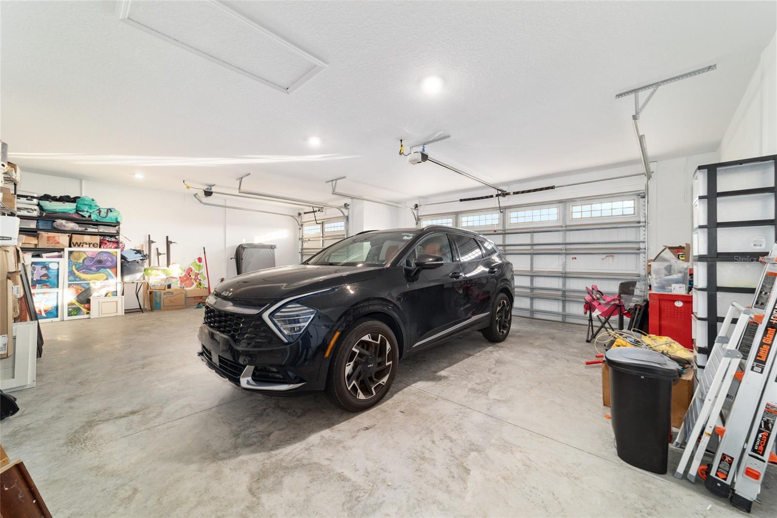 ON TOP OF THE WORLD - Residential