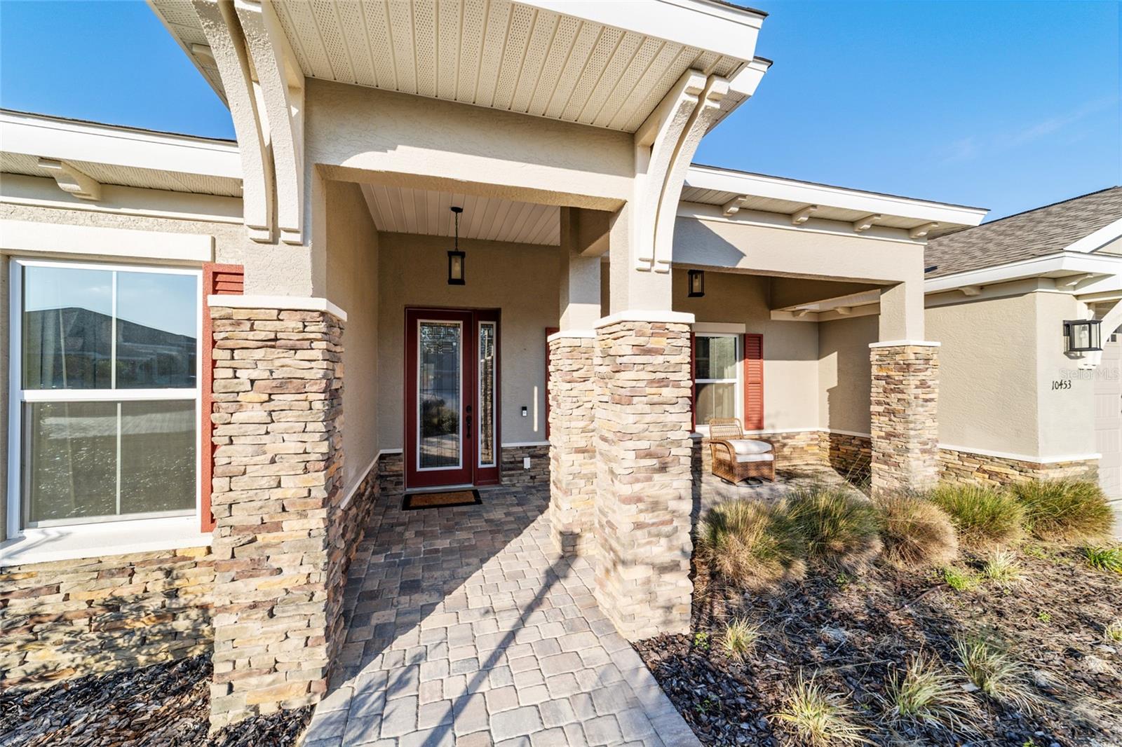 ON TOP OF THE WORLD - Residential