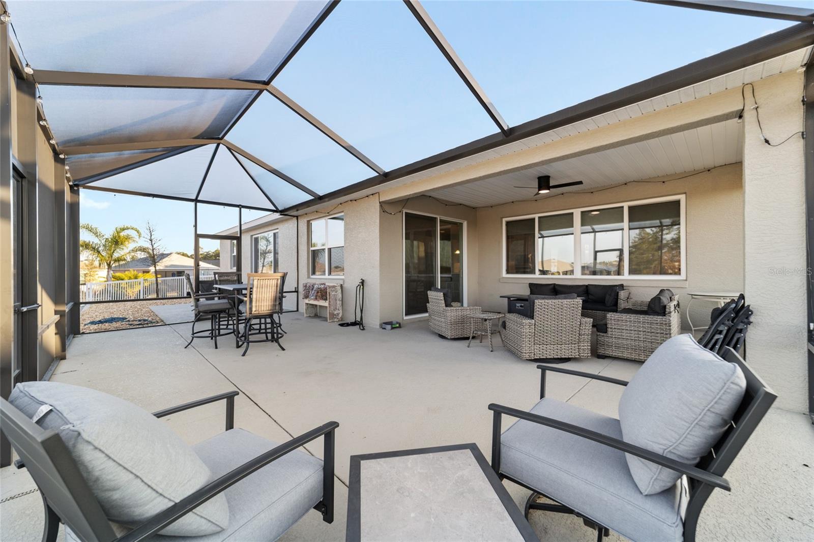 ON TOP OF THE WORLD - Residential