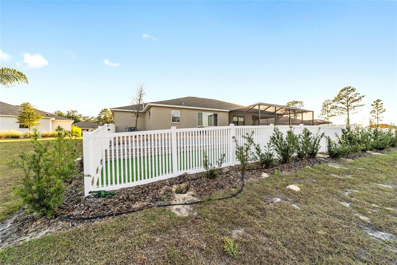 ON TOP OF THE WORLD - Residential