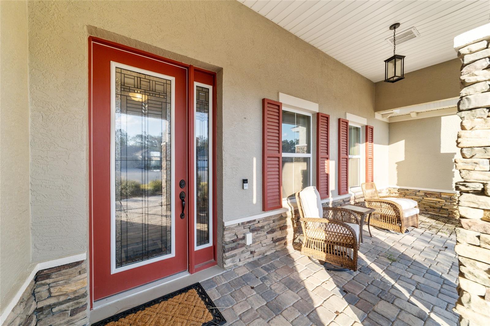 ON TOP OF THE WORLD - Residential