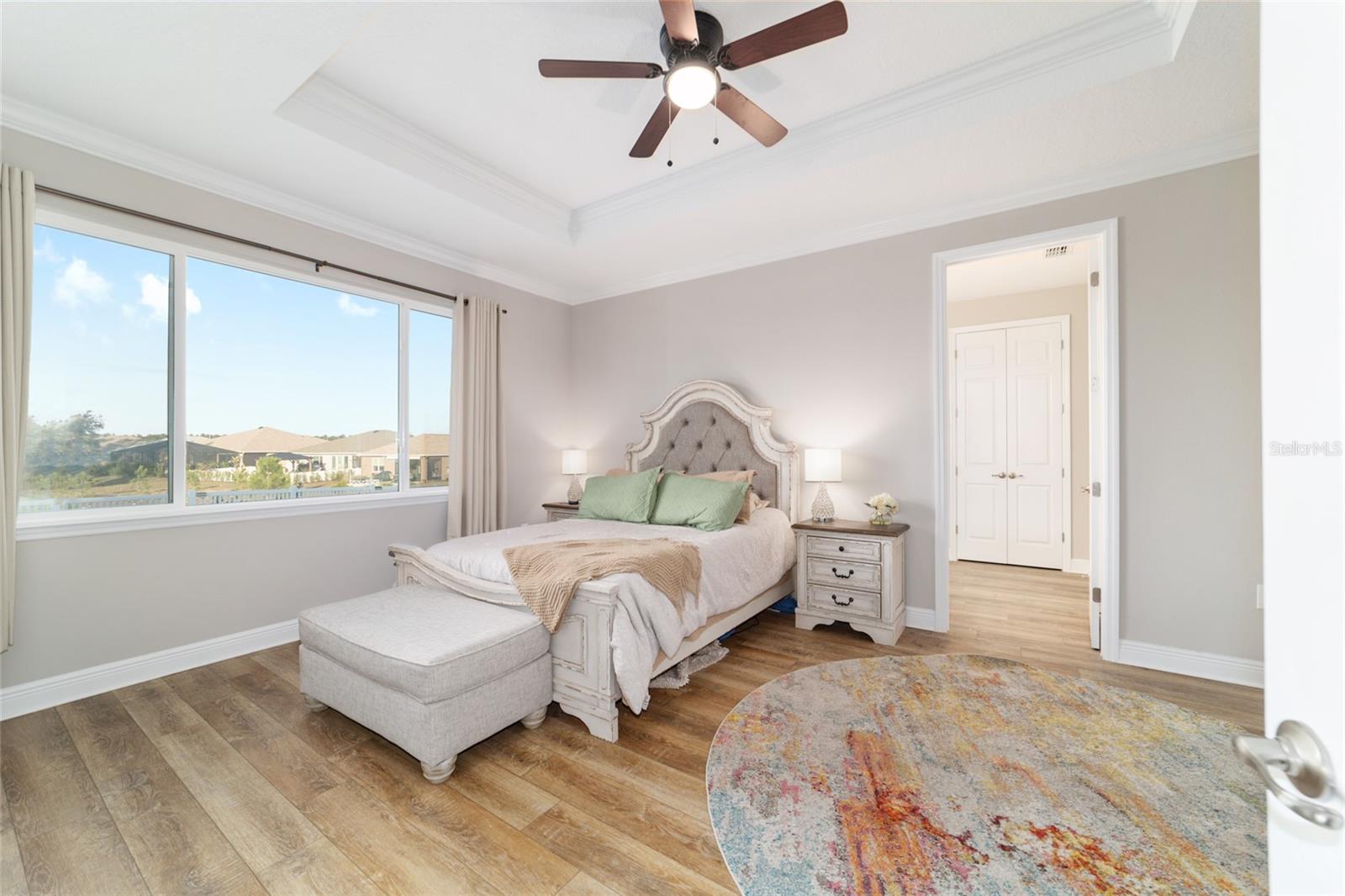 ON TOP OF THE WORLD - Residential