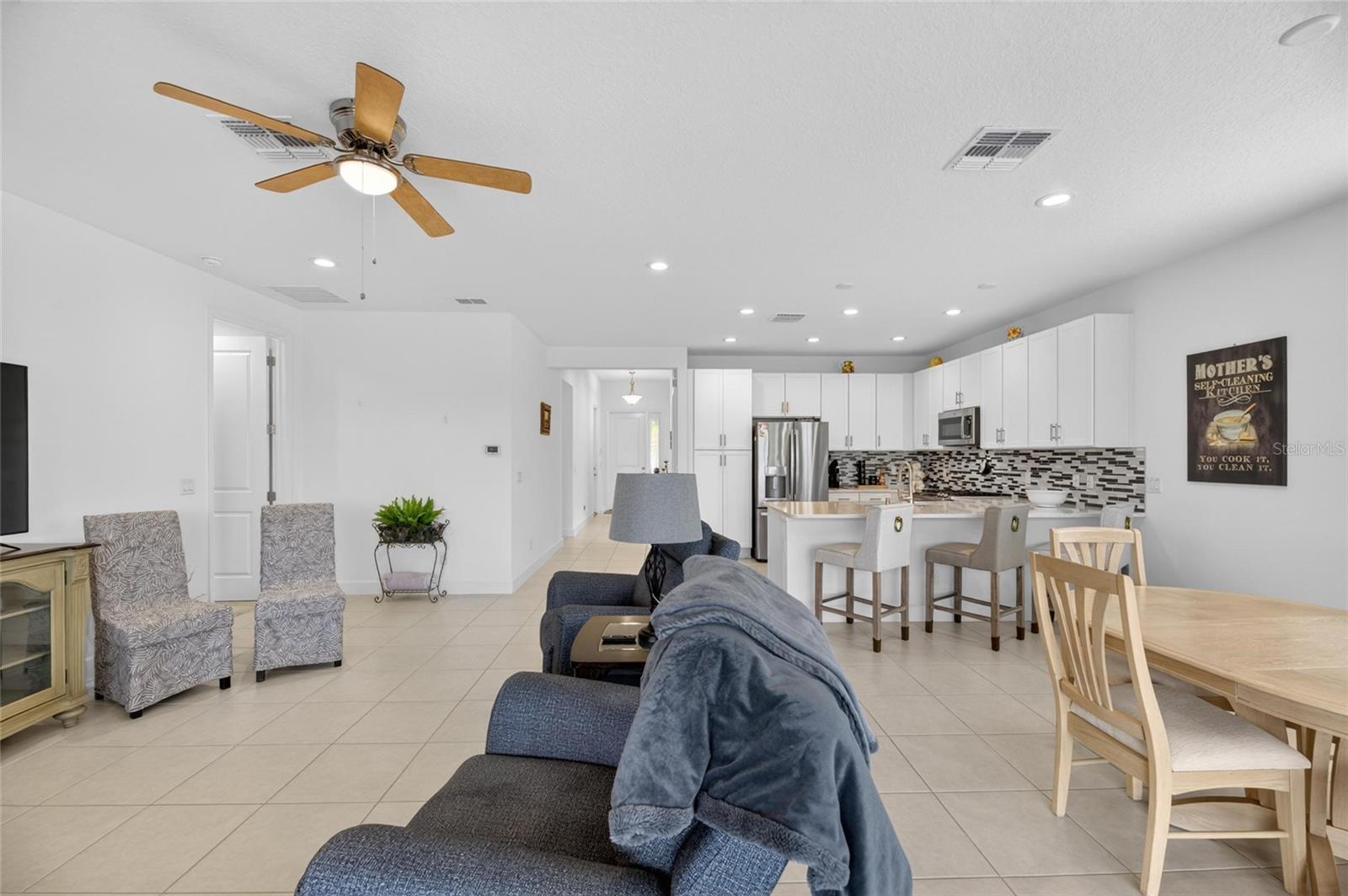 VALENCIA DEL SOL PH 3C - Residential Lease