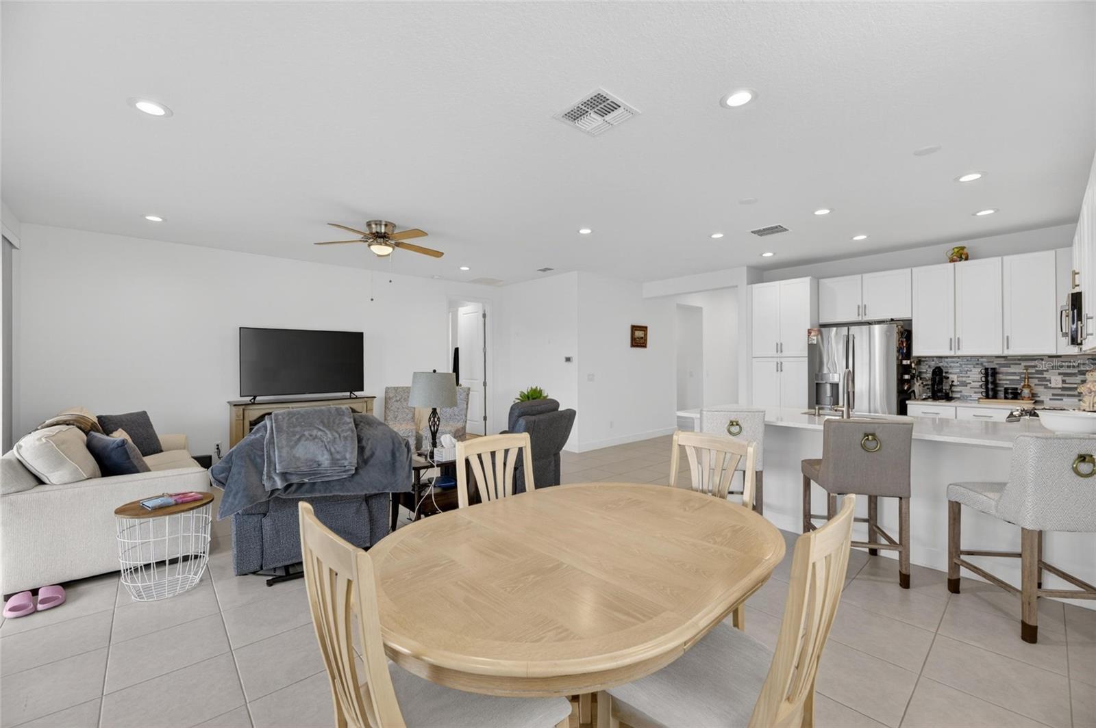 VALENCIA DEL SOL PH 3C - Residential Lease