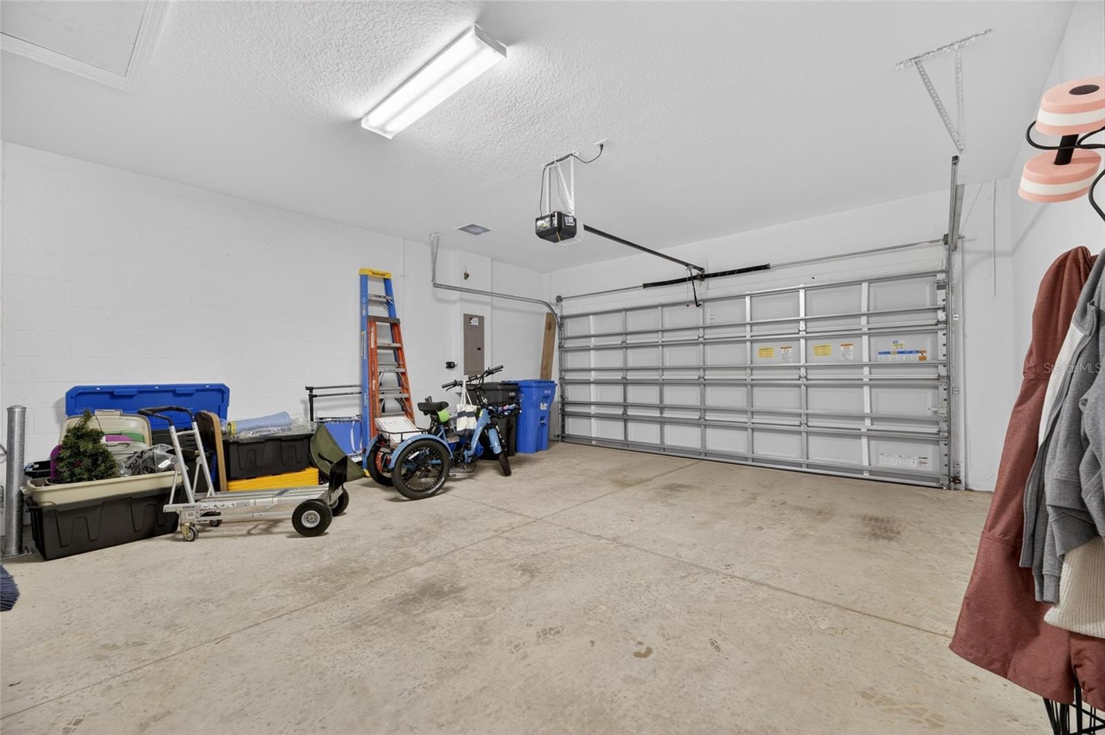 VALENCIA DEL SOL PH 3C - Residential Lease