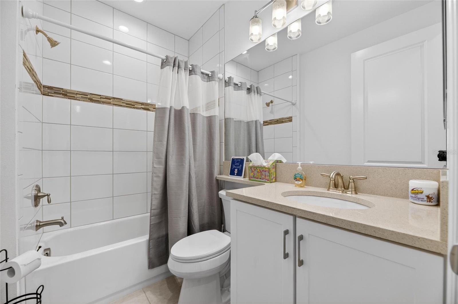 VALENCIA DEL SOL PH 3C - Residential Lease