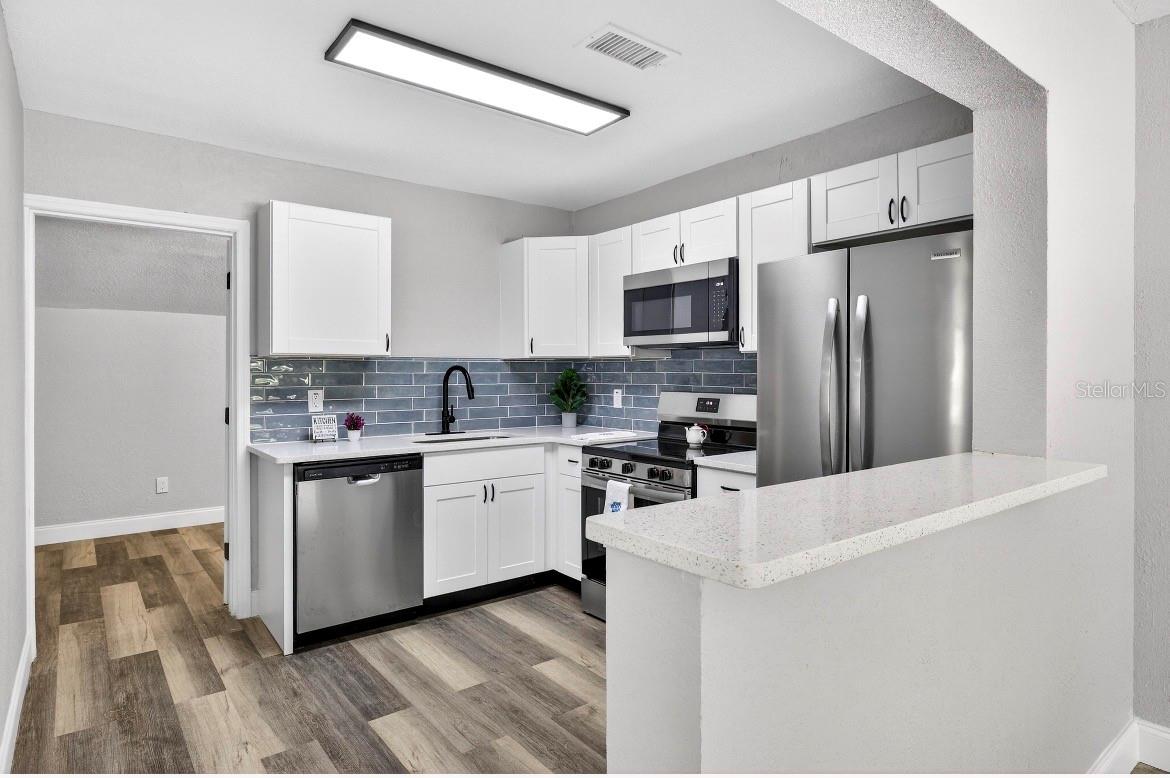 PINEHURST PARK - Residential