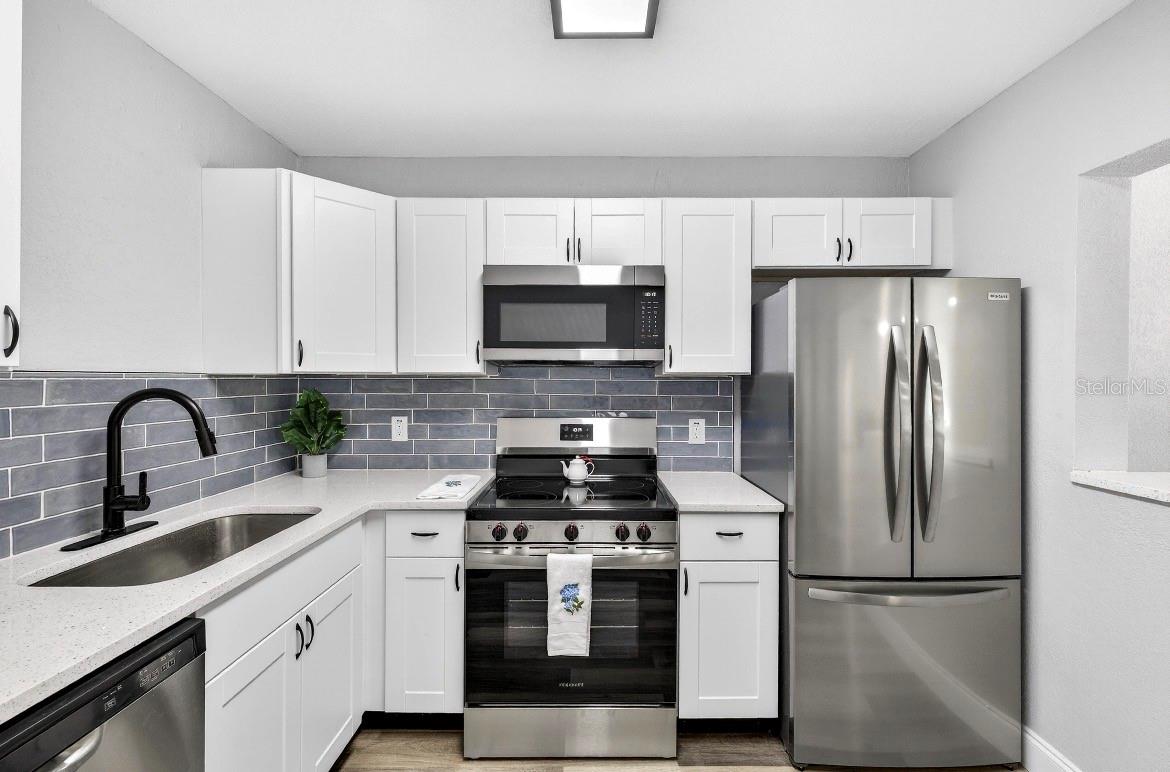 PINEHURST PARK - Residential