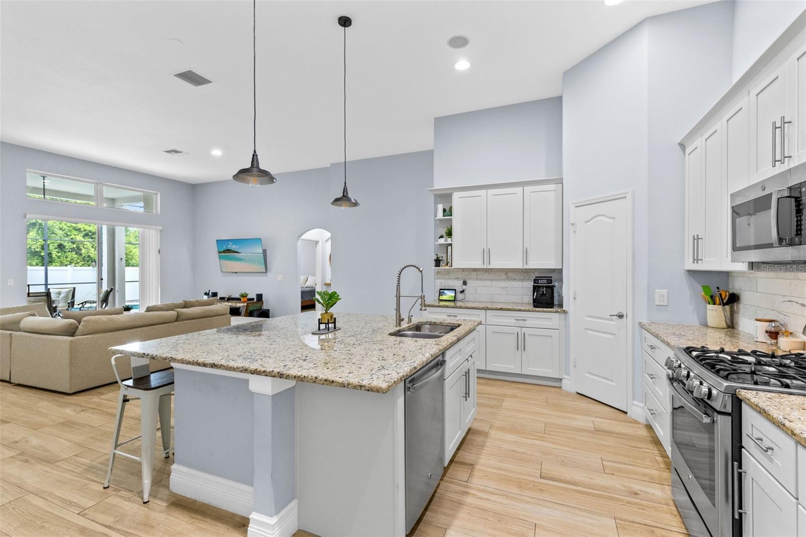 RESERVE/CARRIAGE POINT PH 1 - Residential