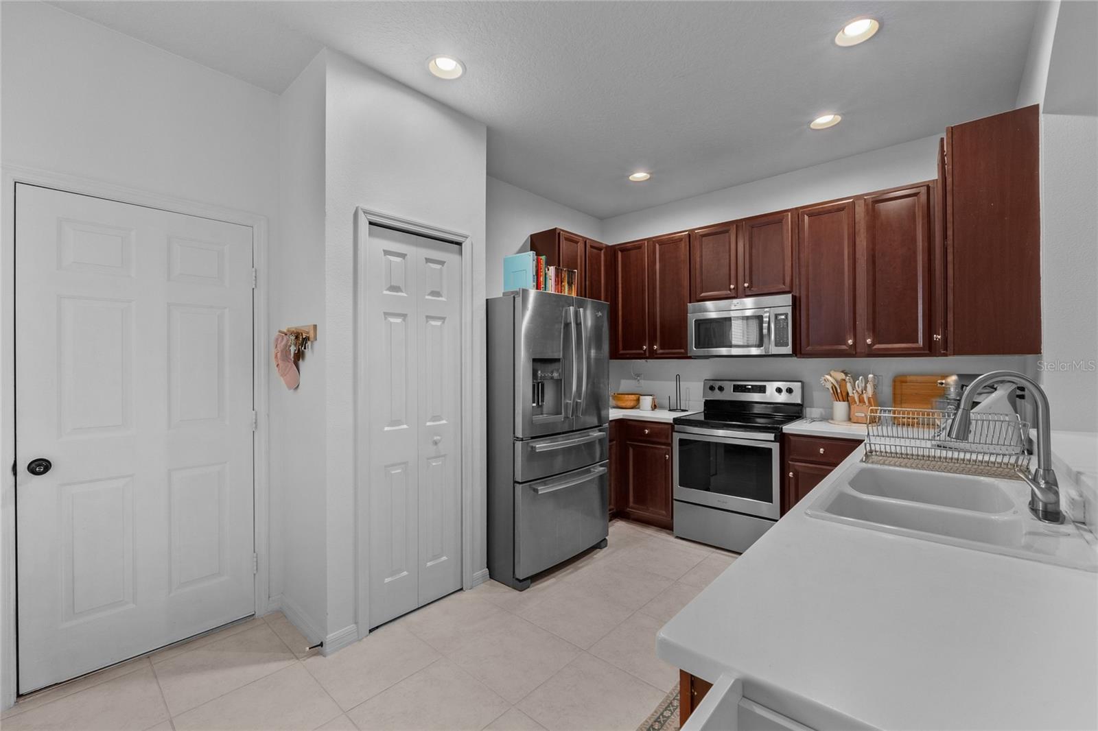 WORTHINGTON AT WEST PARK VILLA - Residential