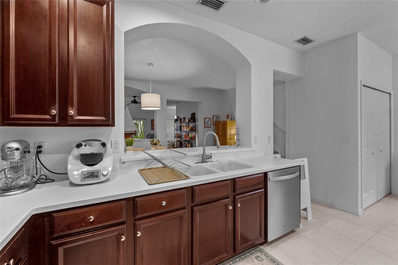 WORTHINGTON AT WEST PARK VILLA - Residential