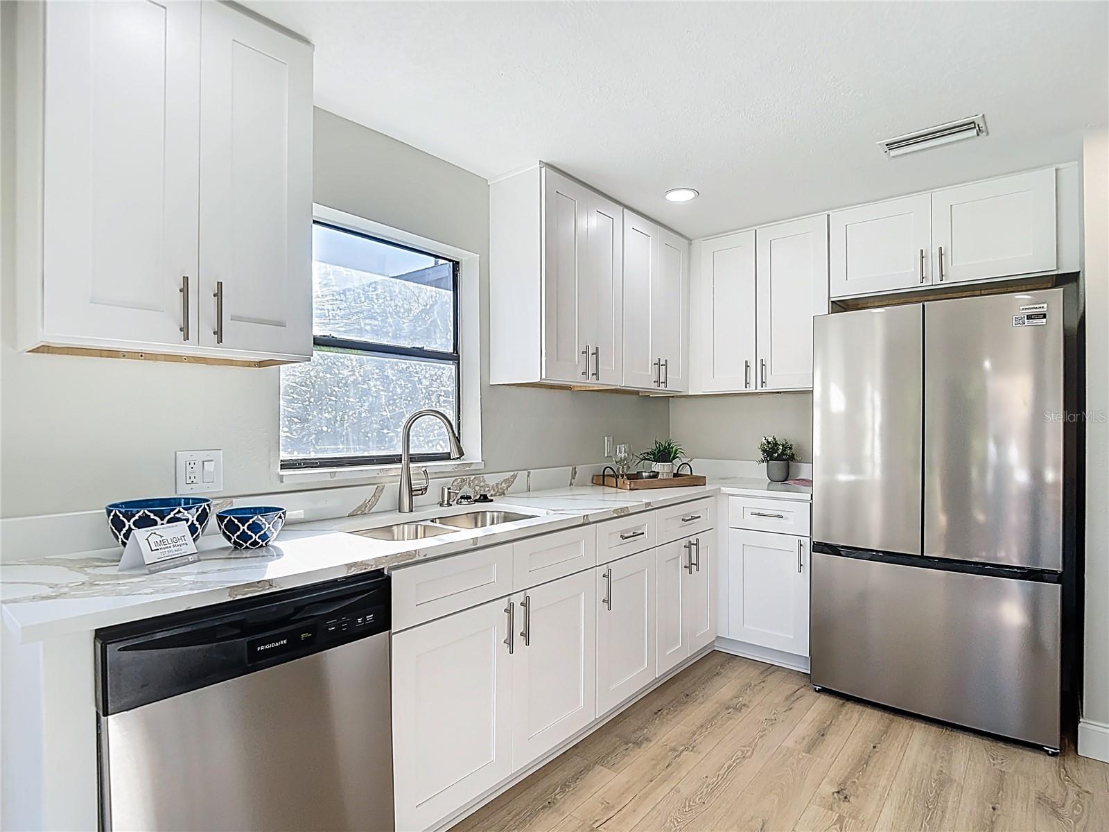 HERITAGE LAKE - Residential