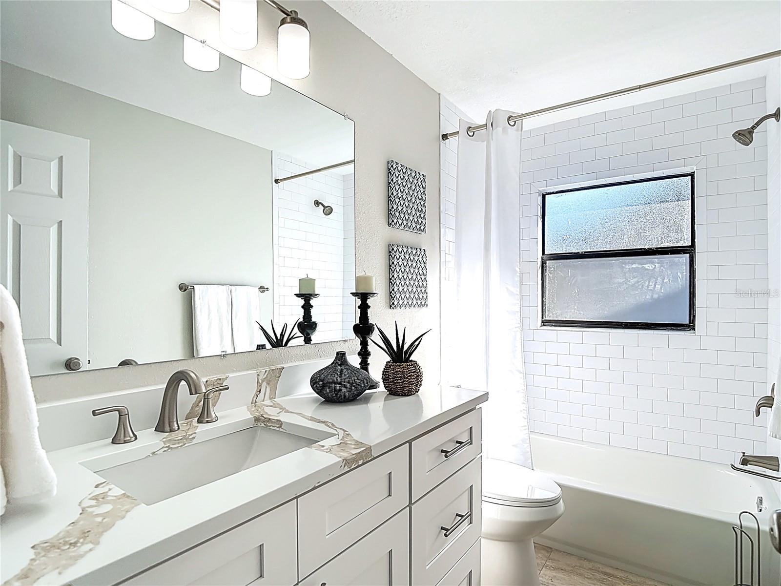 HERITAGE LAKE - Residential