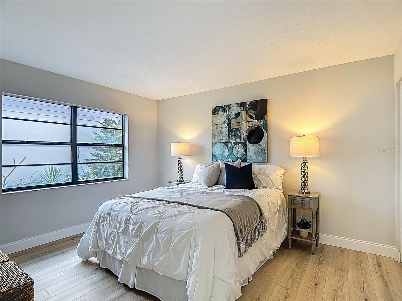 HERITAGE LAKE - Residential