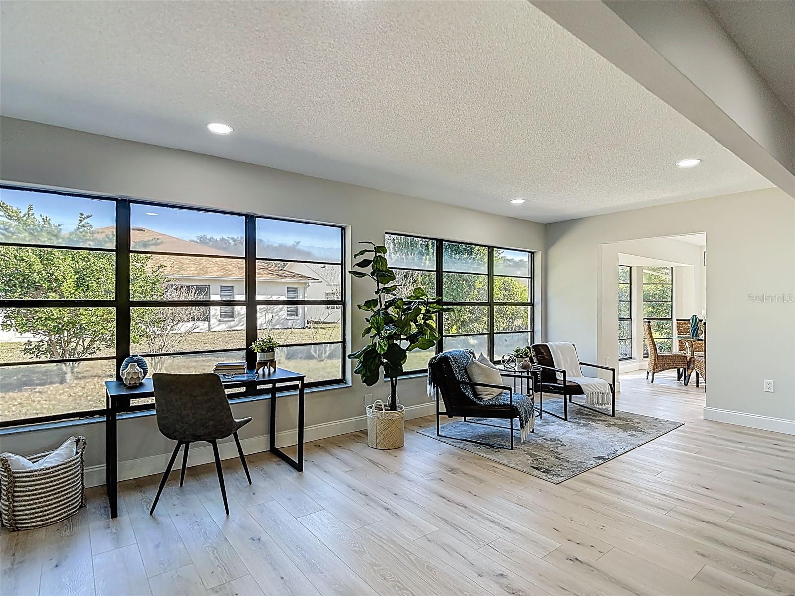 HERITAGE LAKE - Residential