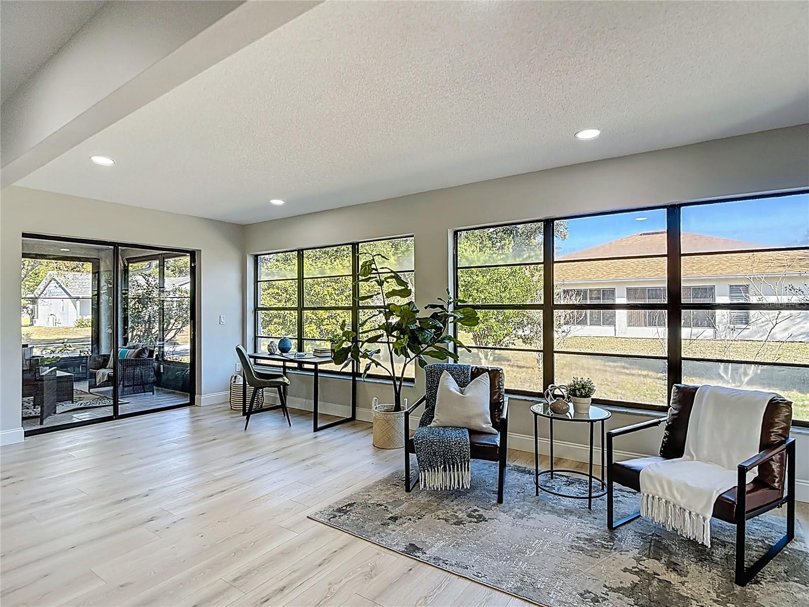 HERITAGE LAKE - Residential