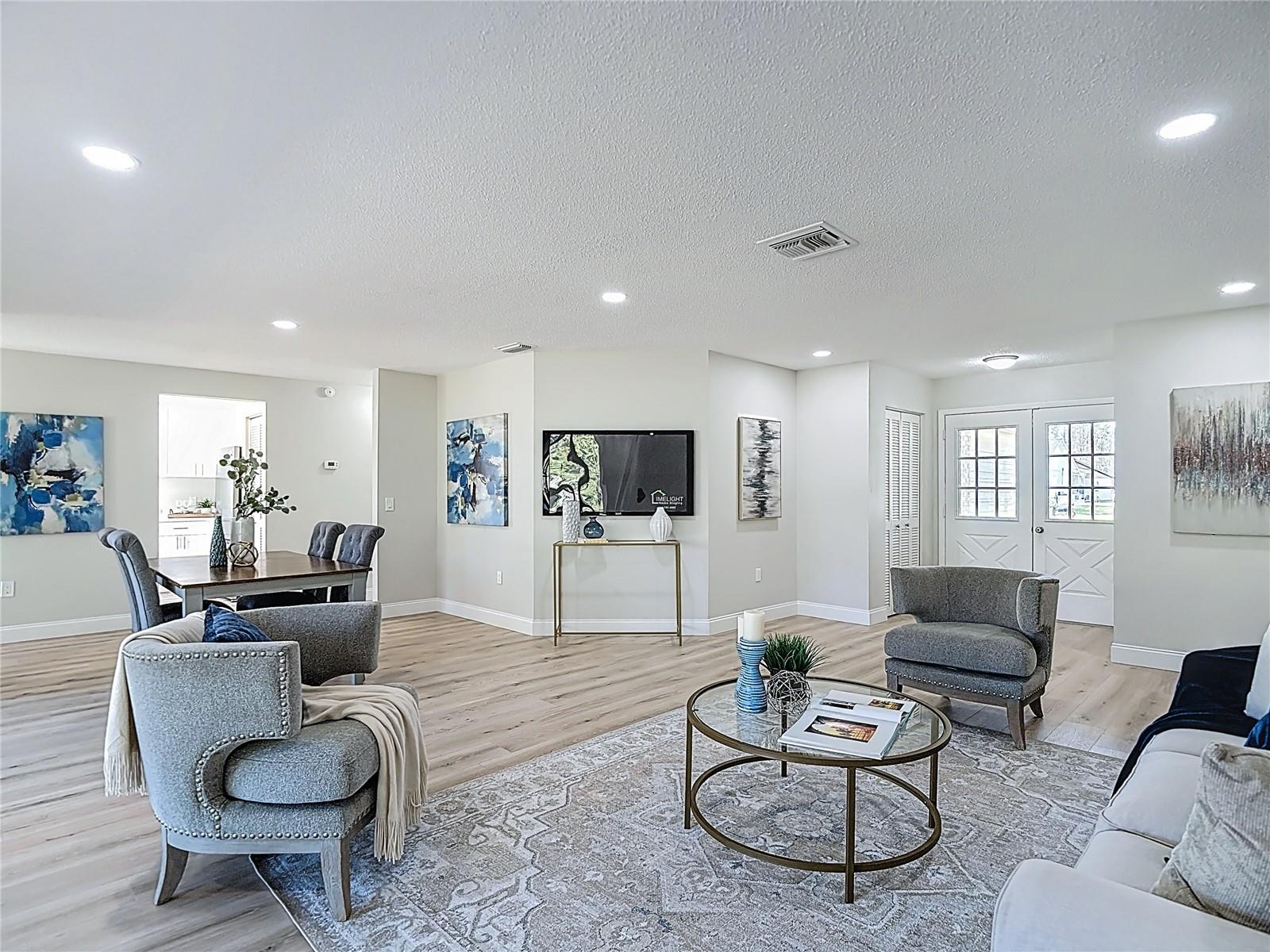 HERITAGE LAKE - Residential