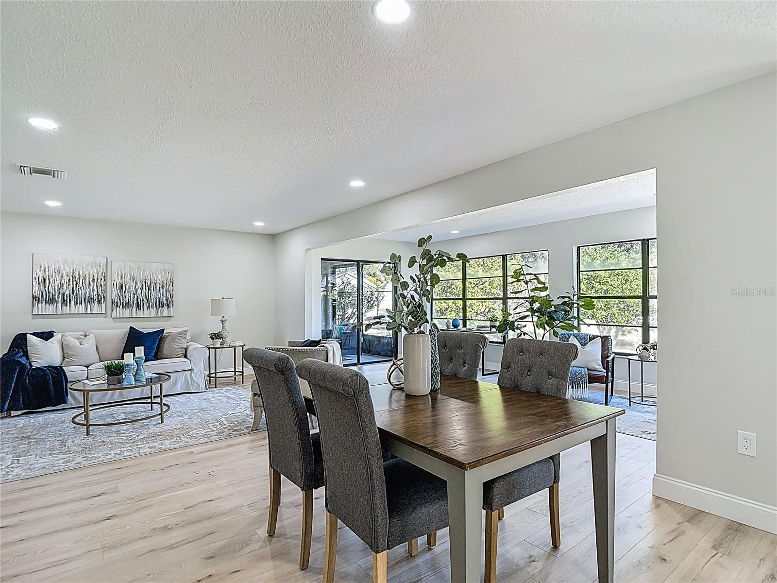 HERITAGE LAKE - Residential