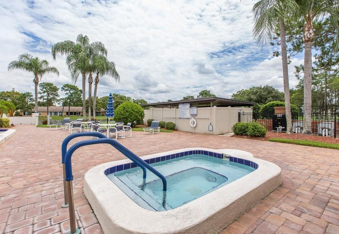 HERITAGE LAKE - Residential