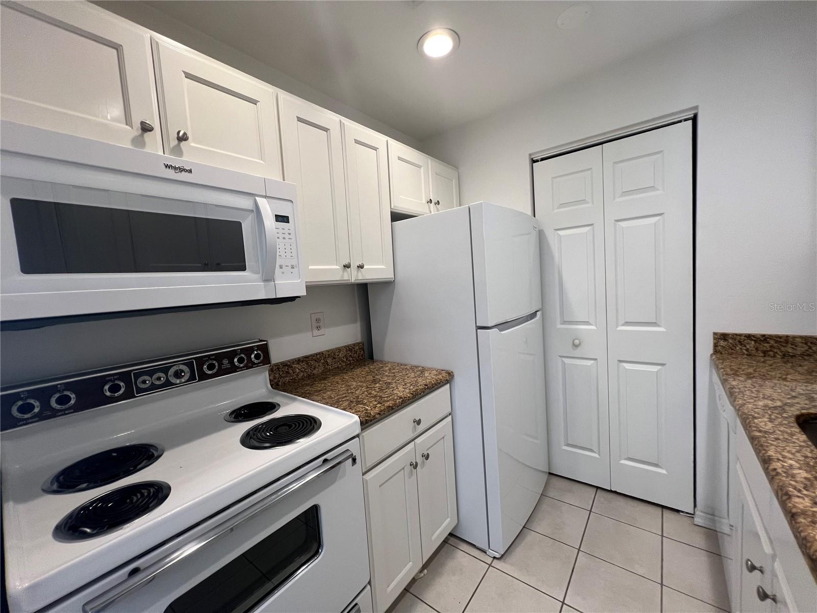 VILLAGE BROOKE SEC 1 - Residential Lease
