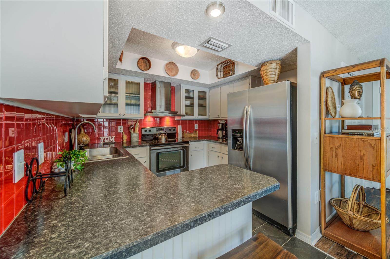 CASA PRIMA APTS CONDO - Residential Lease